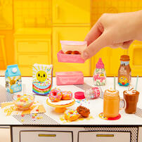MGA's Miniverse Make It Mini Food Cafe Series 2 Mini Collectibles -  Assorted